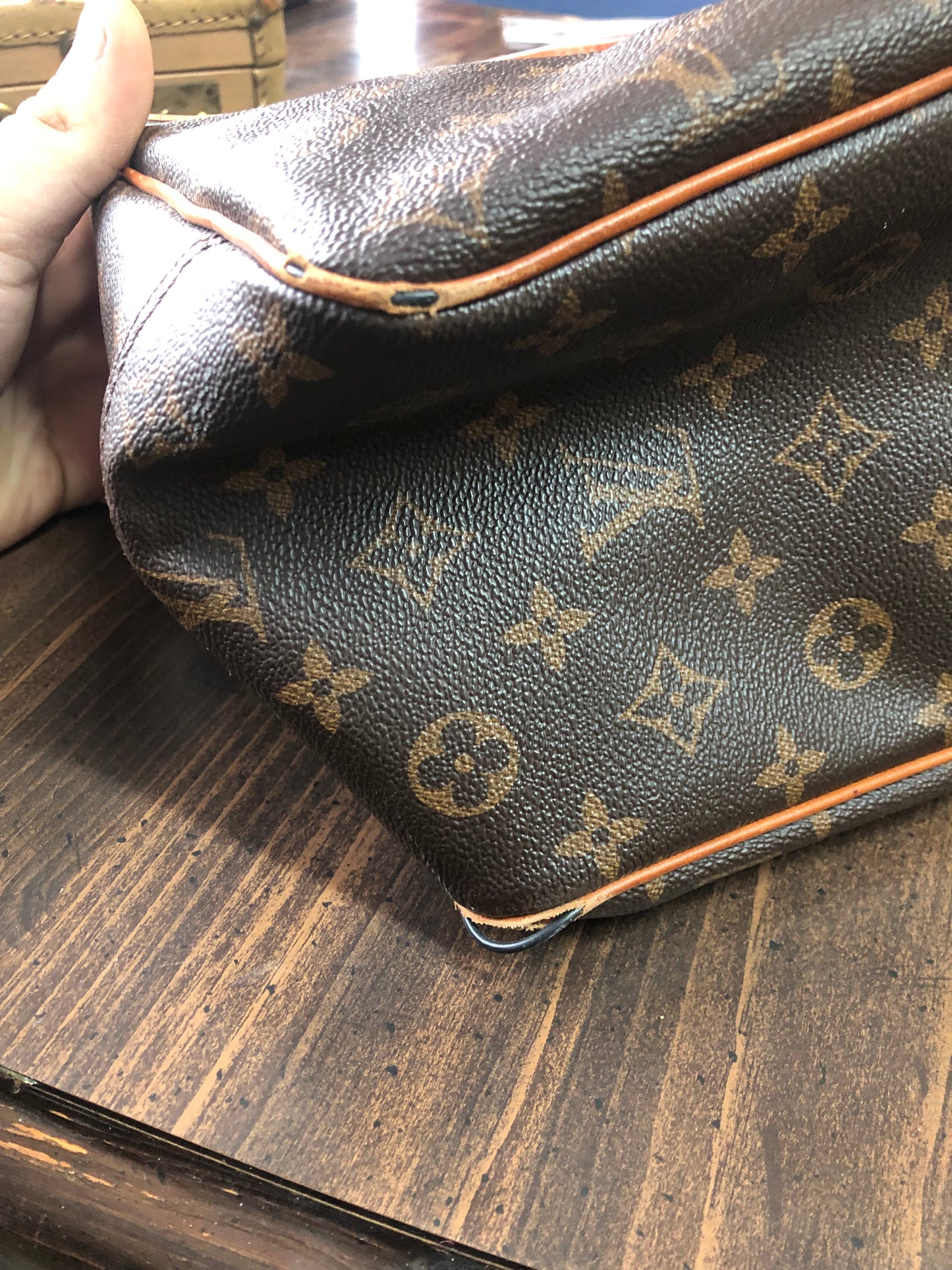 Authentic Louis Vuitton Monogram Deauville Bag