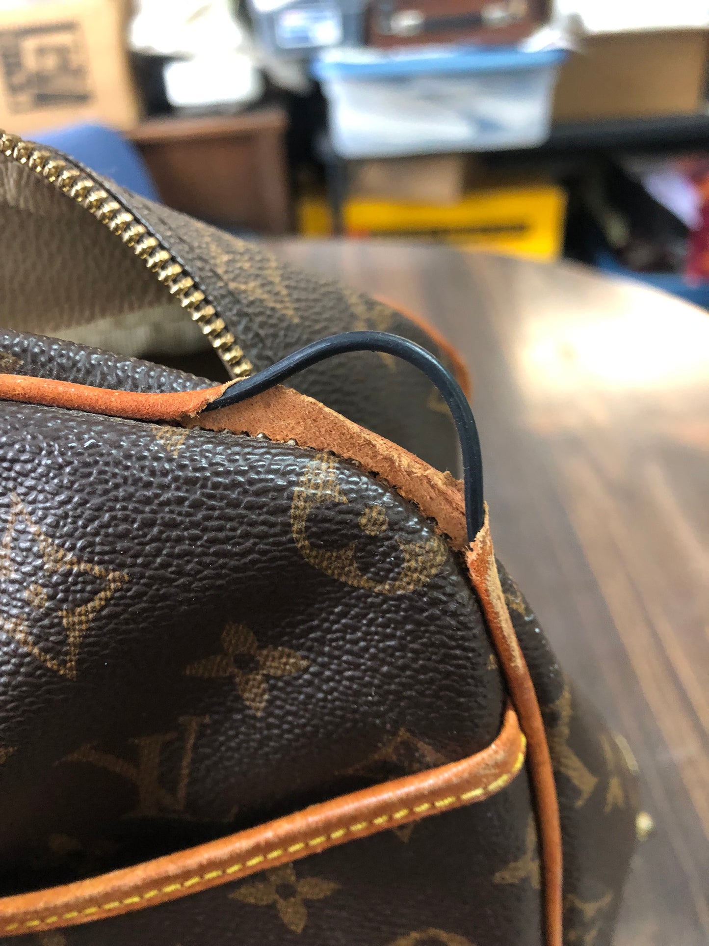 Authentic Louis Vuitton Monogram Deauville Bag