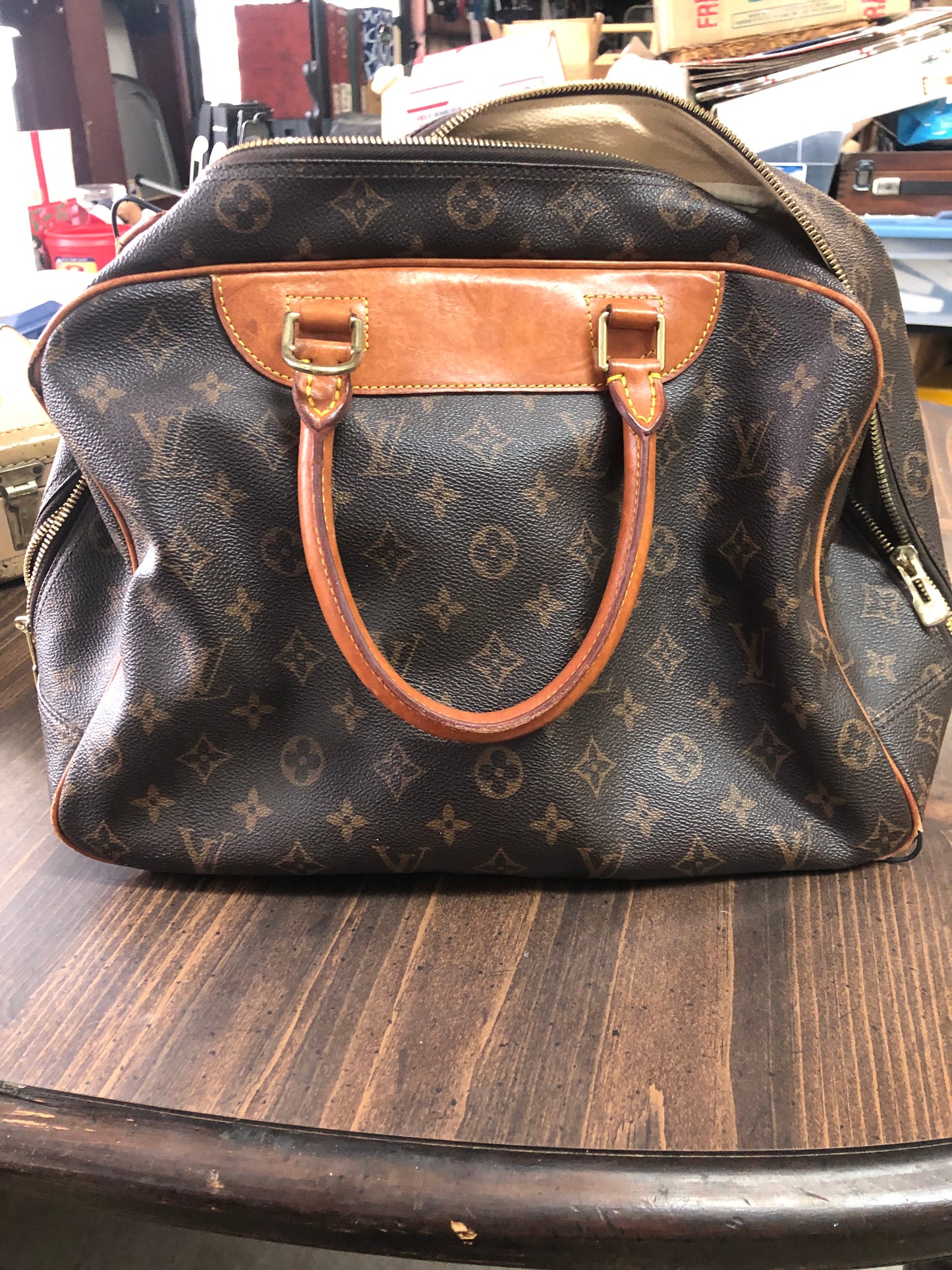 Authentic Louis Vuitton Monogram Deauville Bag