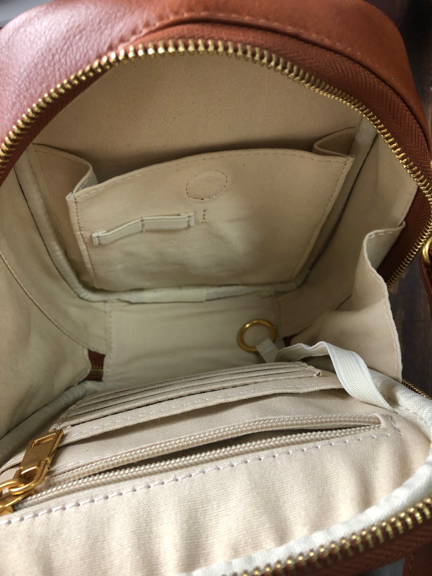 Minooy Naya Small Crossbody Bag - Caramel