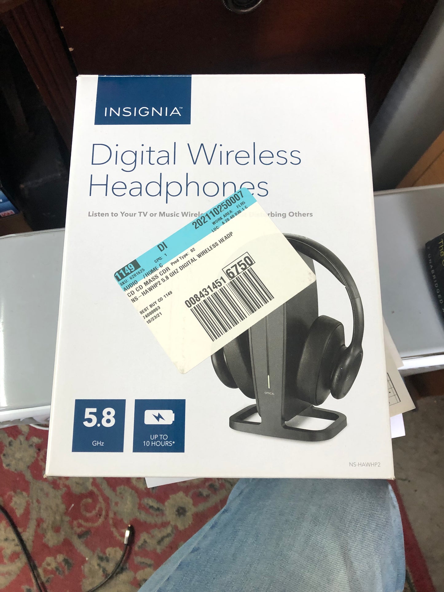 Insignia Wireless Over-The-Ear Headphones