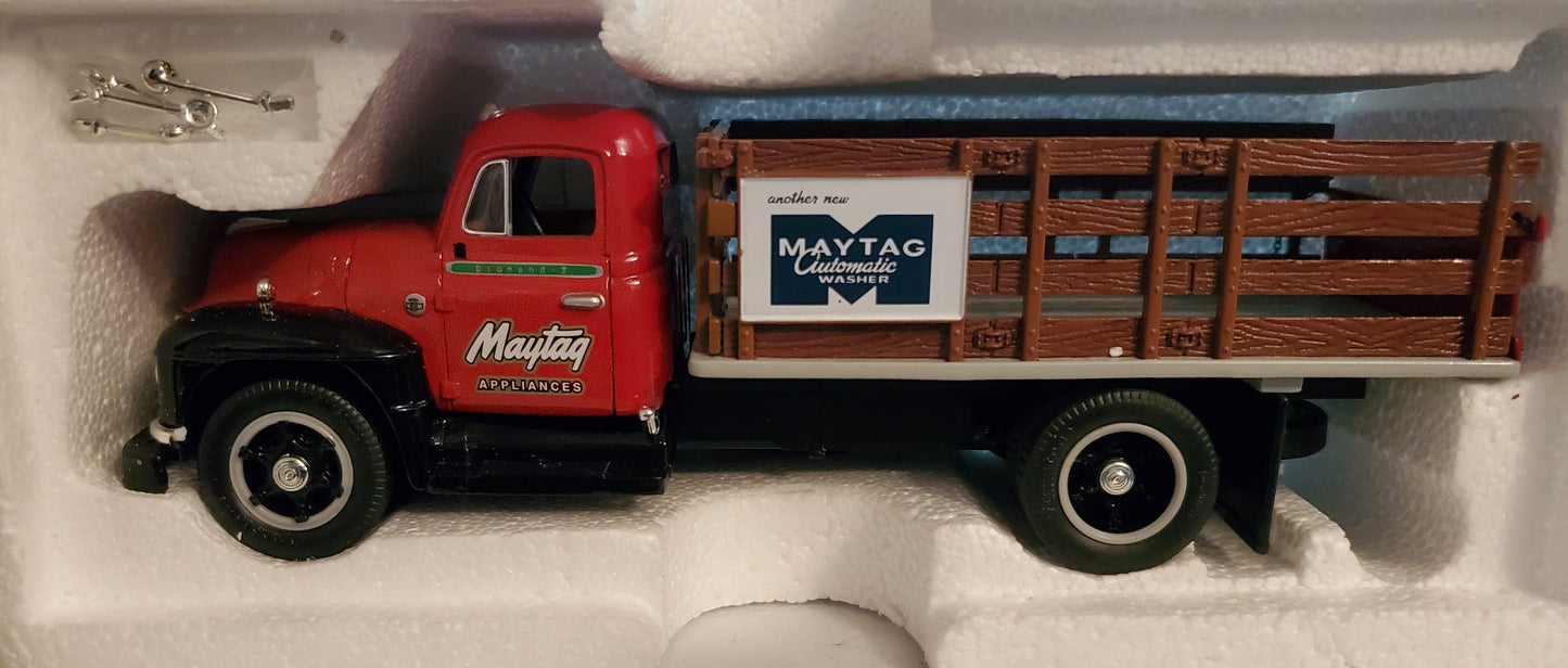 FIRST GEAR 1955 DIAMOND-T STAKE TRUCK 1/34 SCALE MAYTAG APPLIANCES. NEW